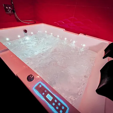 Le Confiden'Spa Loft 55M2 Jacuzzi - Billard - Cheminee - Terrasse Hoenheim Exterior foto