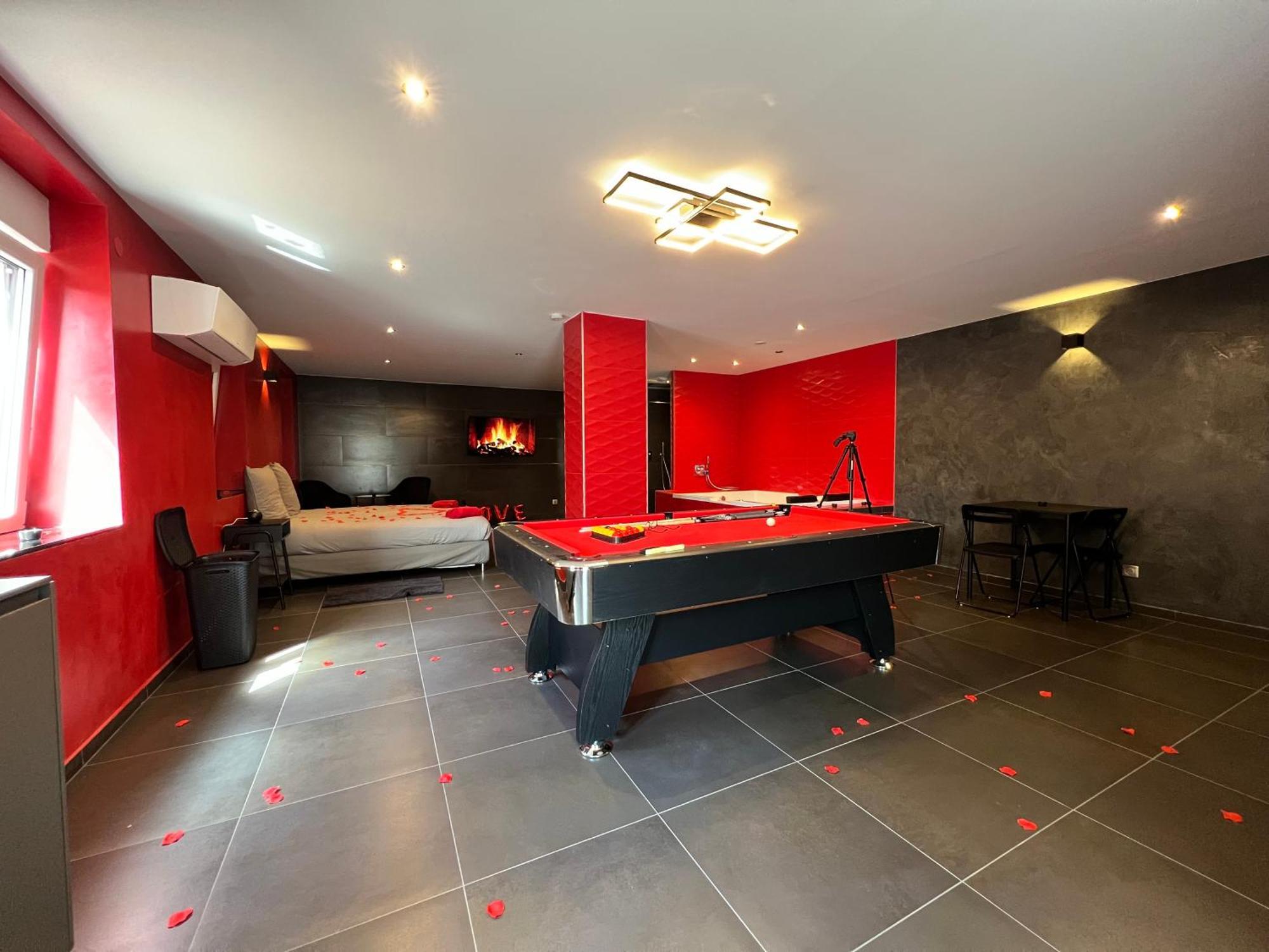 Le Confiden'spa Loft 55m2 Jacuzzi - Billard - Cheminee - Terrasse Apartment Hoenheim